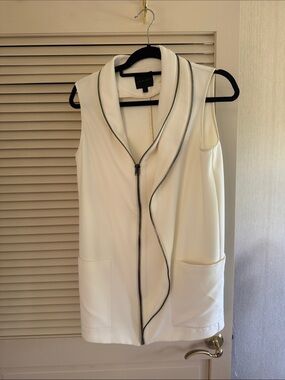 Hotel Particulier Zip-Front Vest in Cream